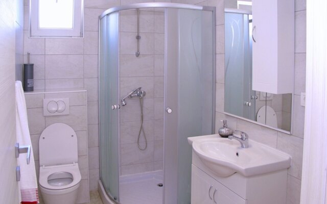 A1 - Modern apt With Balcony, sea View & Parking