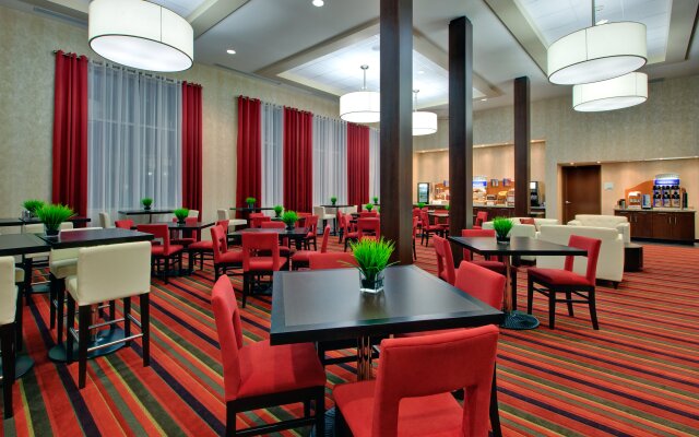 Holiday Inn Express & Suites Chatham South, an IHG Hotel