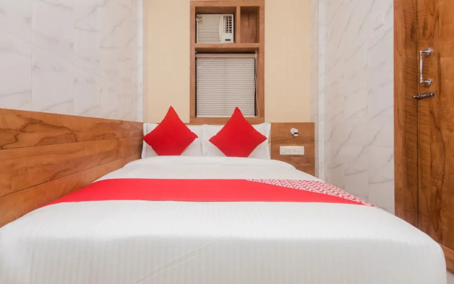 OYO 17202 Hotel Indore