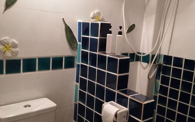 Baan Sai Thong Hotel