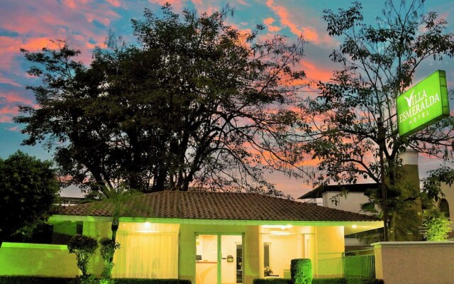 Hotel Villa Esmeralda