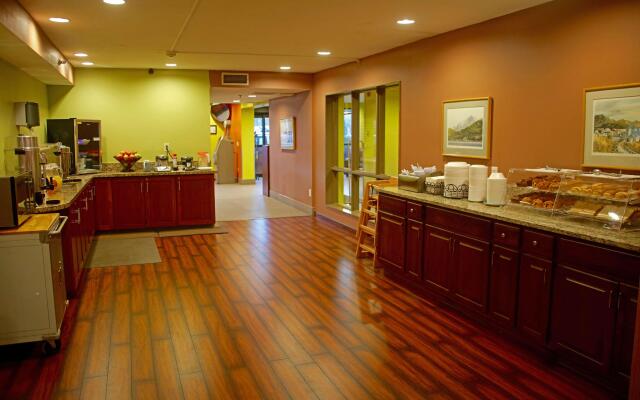 Americas Best Value Inn & Suites Anchorage Airport