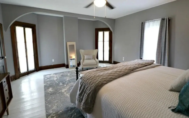 The Francis Rose House 3 Bedroom Home by Redawning