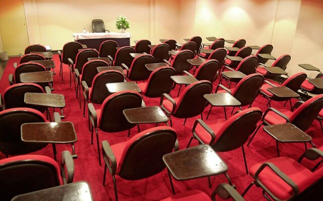 Royalty Copacabana Hotel