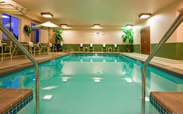 Holiday Inn Express Sheboygan-Kohler by IHG