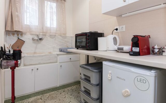 Athens Central Explorer Nest 1 Bd Apt