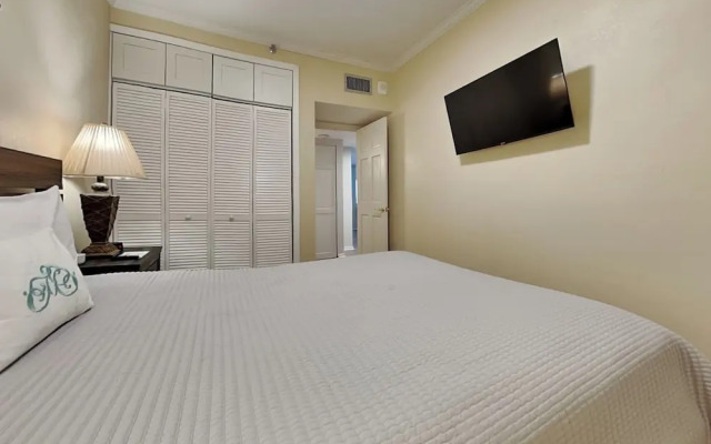 Reflections on the Gulf by VTrips II