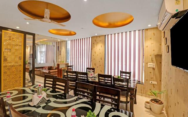 OYO Townhouse 516 Hotel N Suites