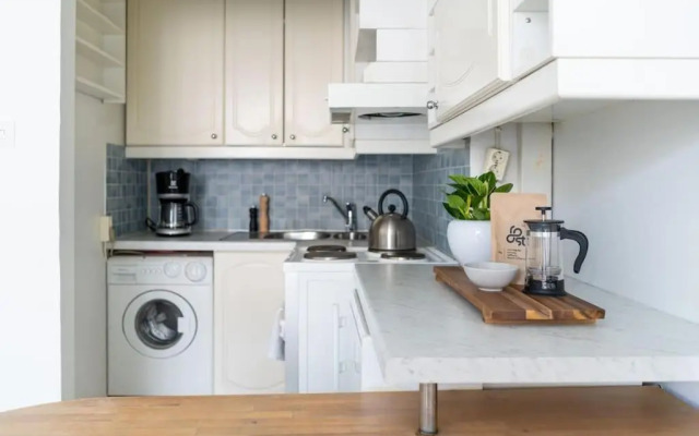 Luminous studio in Kallio / Amazing location