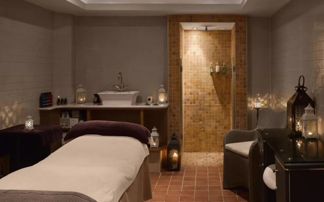 Radisson Sas Hotel And Spa