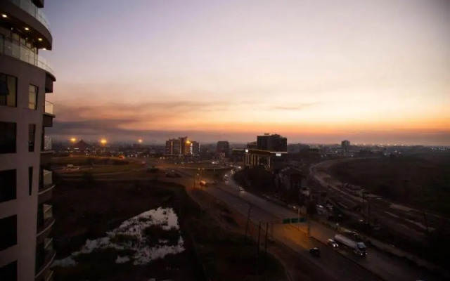 The Curve by the Park Apartments