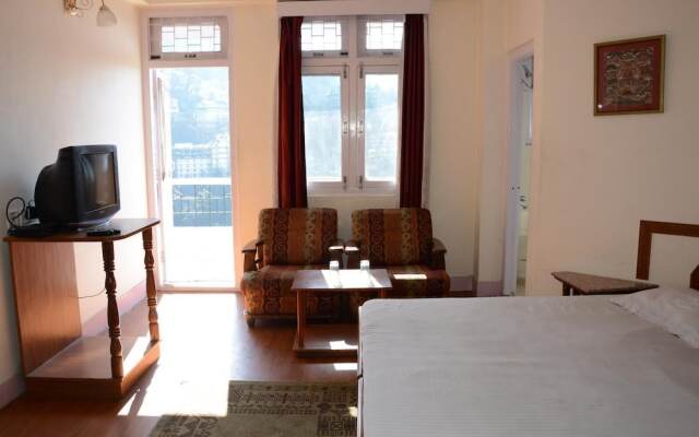 Hotel Basant