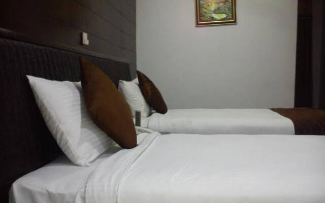 Abinand Grand