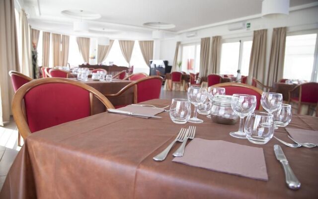 Medea Beach Resort