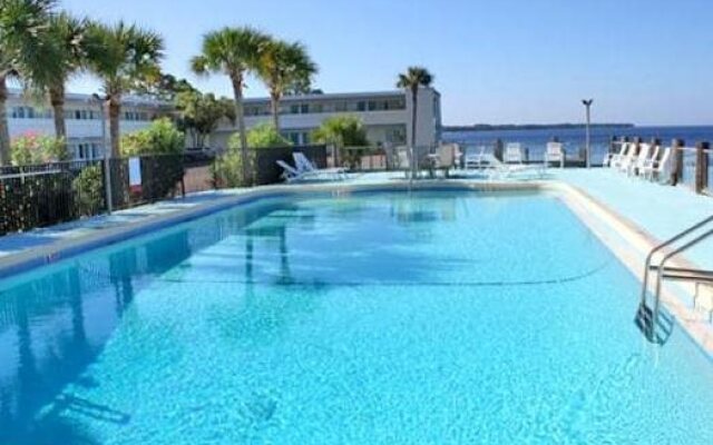 Buccaneer Beach Motel