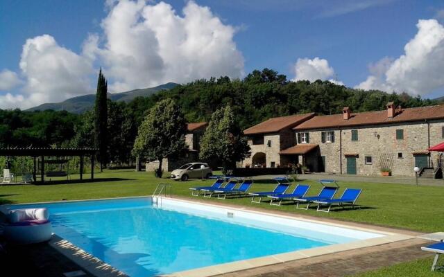 Coriana Apartments & Villas