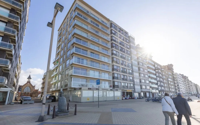 Apartment With Terrace in Middelkerke