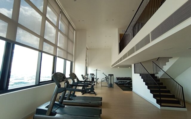 The Hub SS2 by manatidur