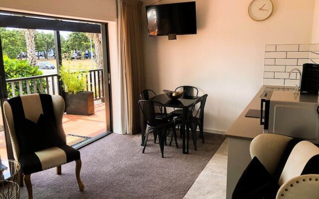 Orewa Beachcomber Resort
