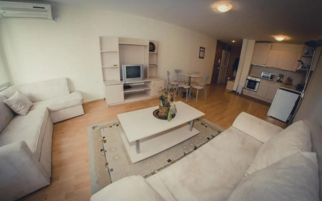 Messambria Fort Noks Beach Apartments