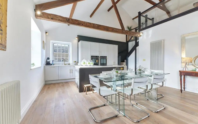 Host Stay The Old Workhouse