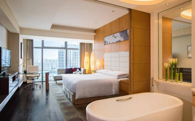 Renaissance Shanghai Putuo Hotel
