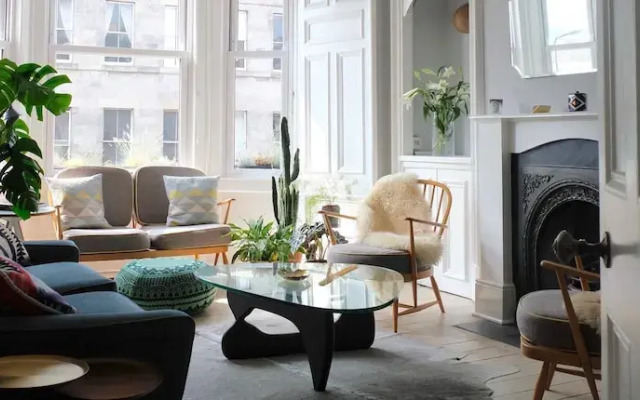 Scandi-style 1 Bedroom City Centre Apartment