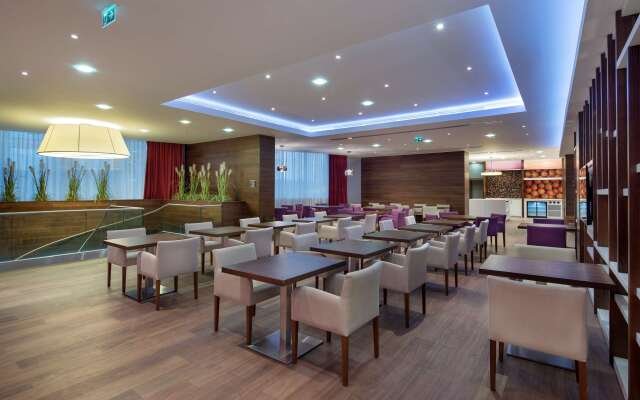 Hampton by Hilton Istanbul Kayasehir