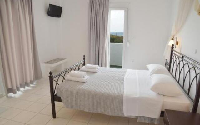 Hotel Glaronissia Rooms & Suites