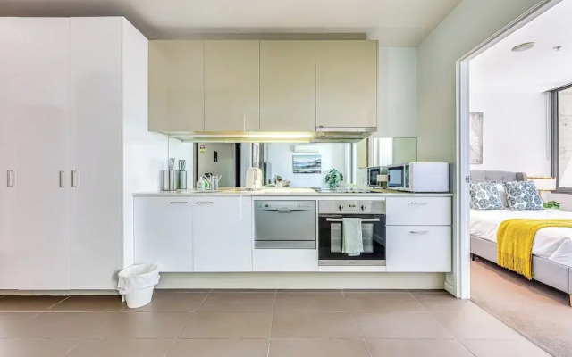 StayAU Leisure 2BR Modern CBD Apt