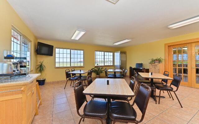 Americas Best Value Inn Kadoka