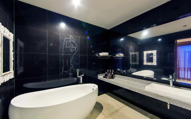 White Lotus Villas
