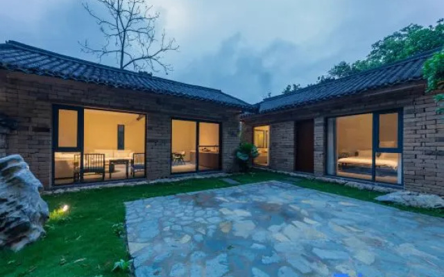 Qilu Hotel – Exterior – Guilin