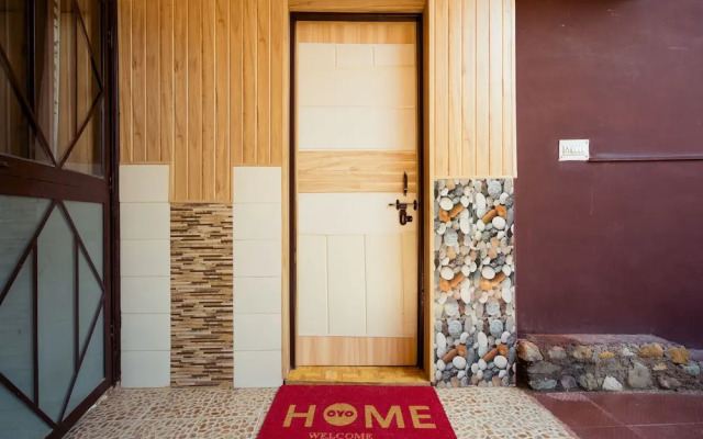 OYO 13153 Home Valley View 1BHK Mussoorie Bypass