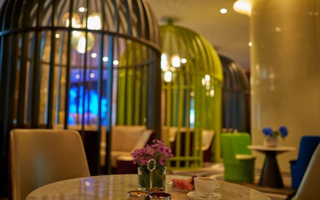Grand New Centery Hotel Leshan