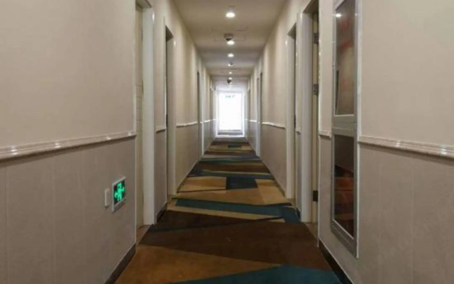 Qingzhu Yuexiang Hotel (Shanghai East Huancheng Road Metro Station) – Hotel Rooms – Shanghai