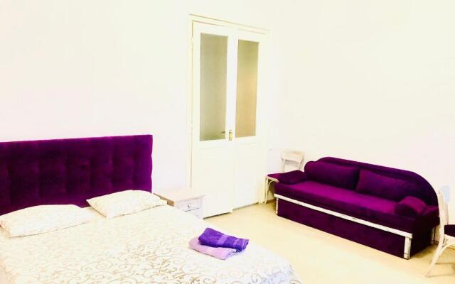 Anna Apartments
