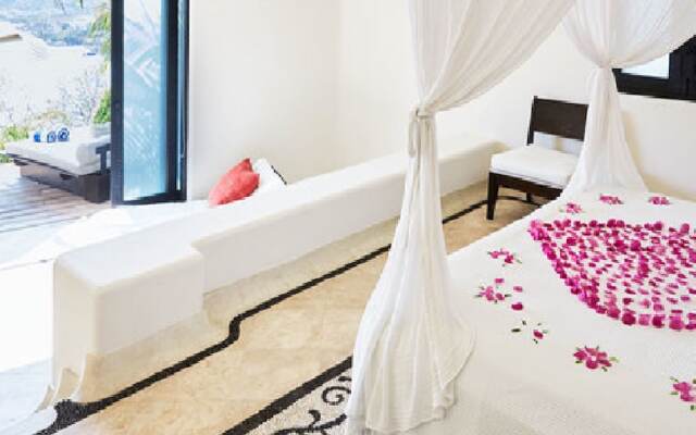 Tentaciones Hotel & Lounge Pool - Adults Only