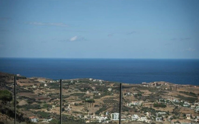 Villa Ouranos - Where the World Unfolds Before you