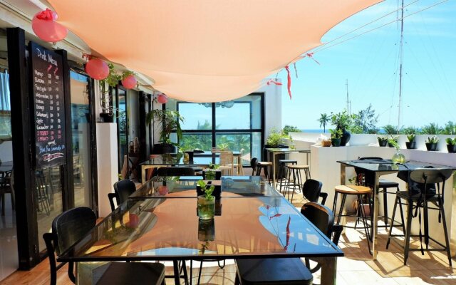 Luxx Boutique Boracay
