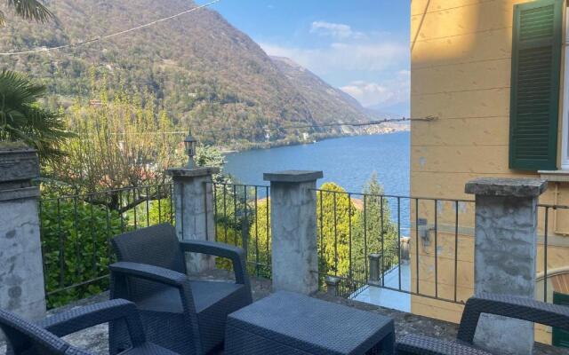 Independent Little House with Garden