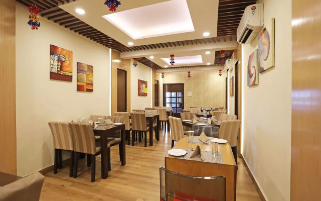 OYO 8656 Hotel Nataraj