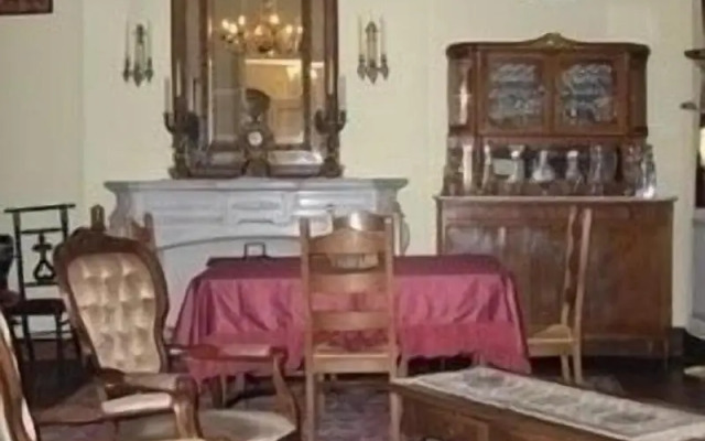 Erasmus Hotel
