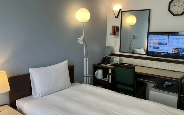 Toyoko Inn Hiroshima Ekimae Ohashi Minami