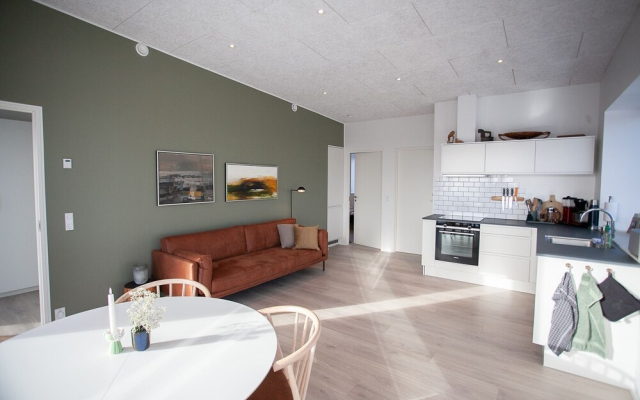 New - Luxurious - View - 2 BR