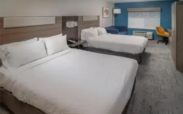 Holiday Inn Express Charleston-Kanawha City