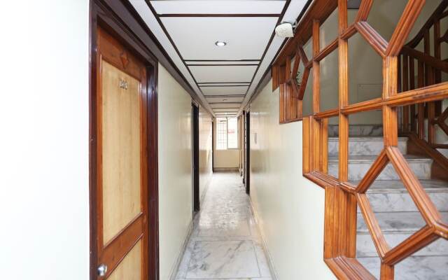 OYO 7838 Amrit Regency