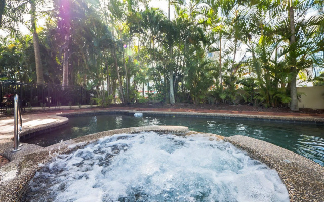 Surfers Hawaiian Apartments