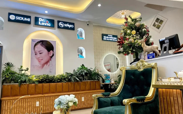 Hotel Le Huynh