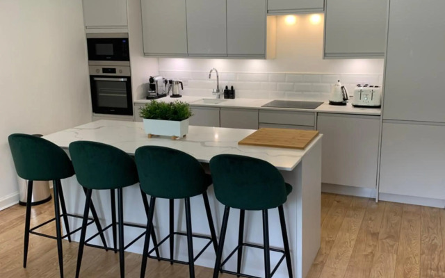 Lux 2 Bedroom Ground Floor Apartment